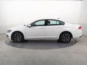 Volkswagen Passat - 2020