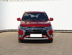 Mitsubishi Outlander - 2020