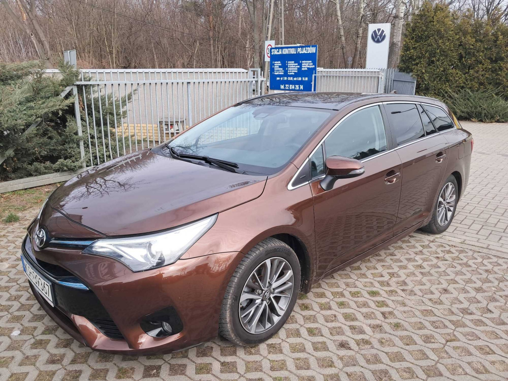 Toyota Avensis 2015 2.0 Valvematic 113901km Kombi