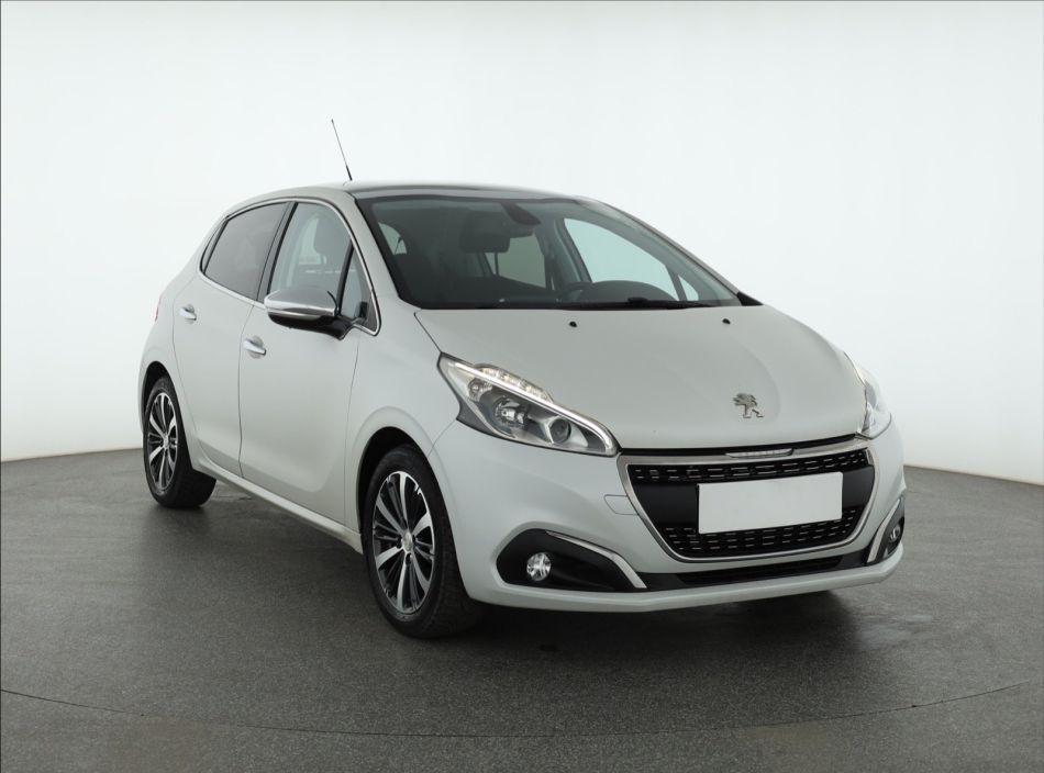 Peugeot 208 - 2016