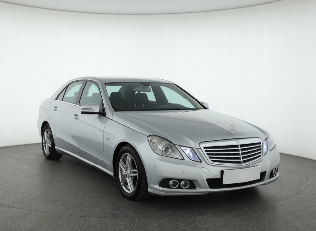 Mercedes-Benz E 2010