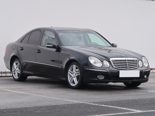 Mercedes-Benz E 2008