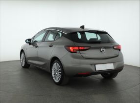 Opel Astra - 2015