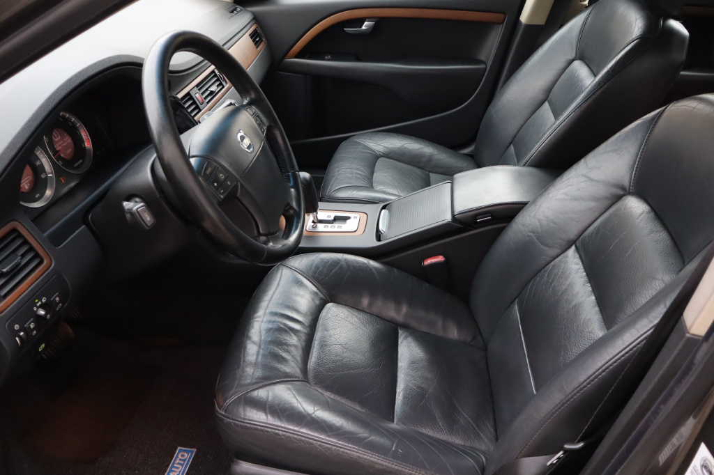 Volvo S80