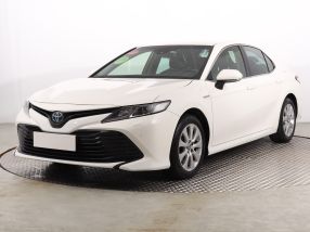 Toyota Camry - 2020