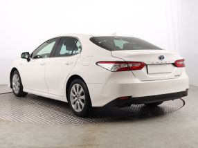 Toyota Camry - 2020