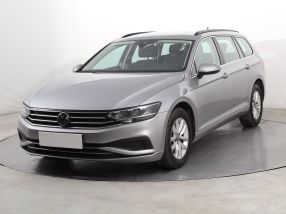 Volkswagen Passat - 2021