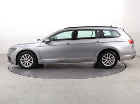 Volkswagen Passat - 2021