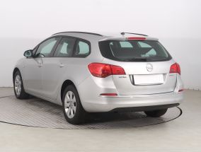 Opel Astra - 2014