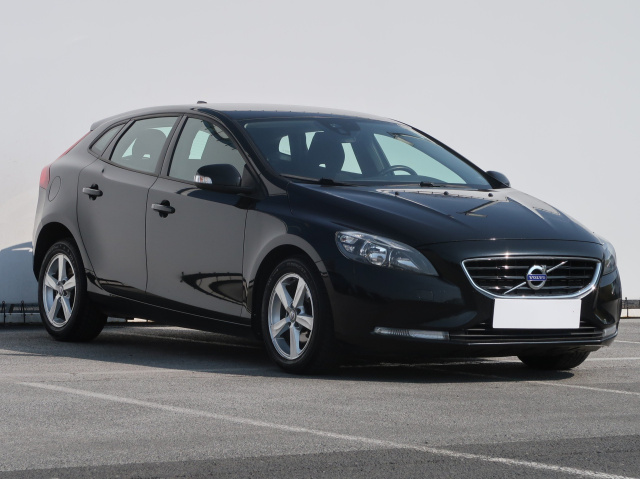 Volvo V40 2015