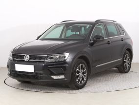 Volkswagen Tiguan - 2016