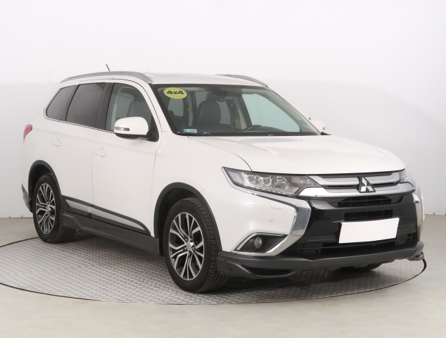 Mitsubishi Outlander 2015