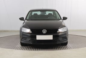 Volkswagen Jetta - 2016
