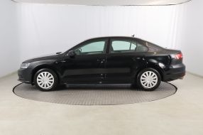 Volkswagen Jetta - 2016