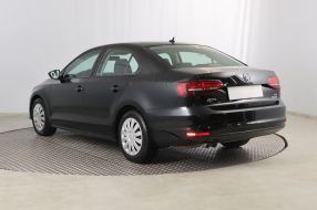 Volkswagen Jetta - 2016