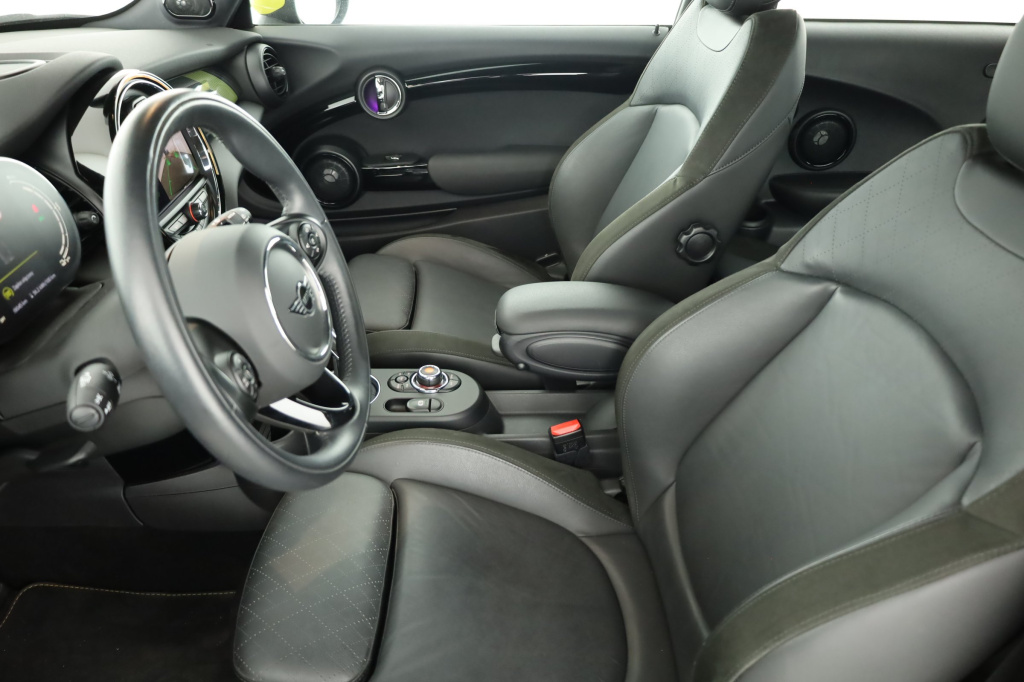 MINI 3-door