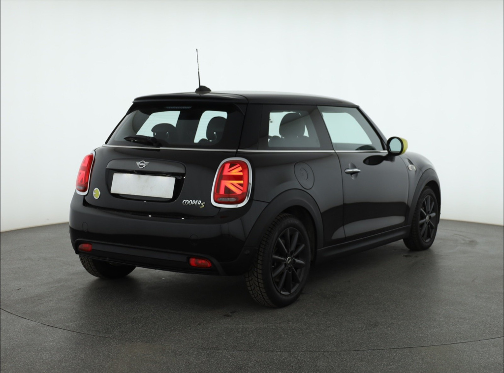 MINI 3-door