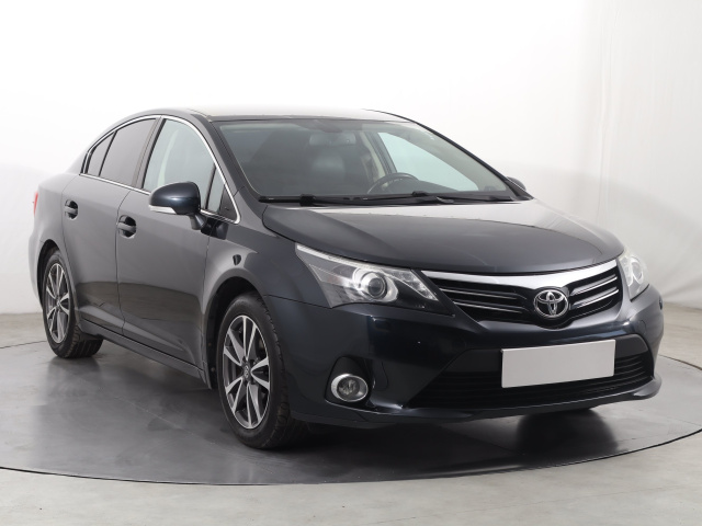 Toyota Avensis 2013
