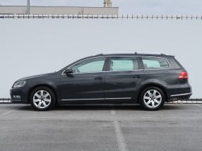 Volkswagen Passat - 2011