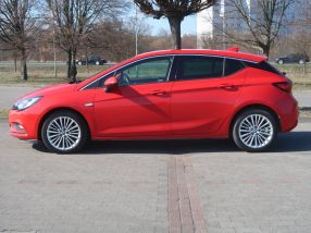 Opel Astra - 2016