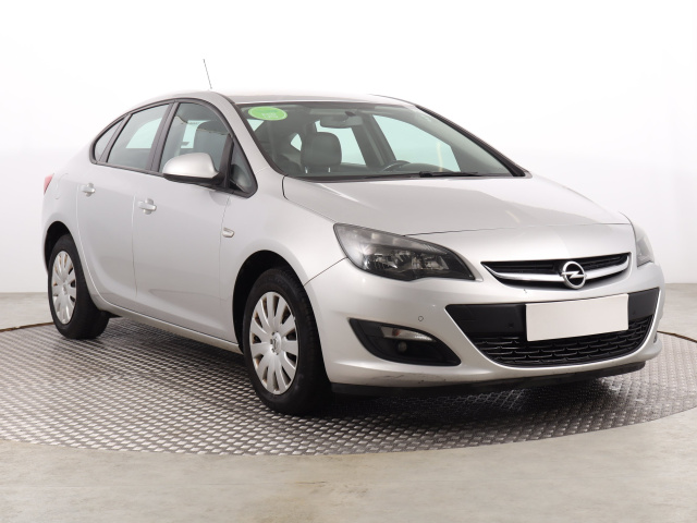 Opel Astra 2016