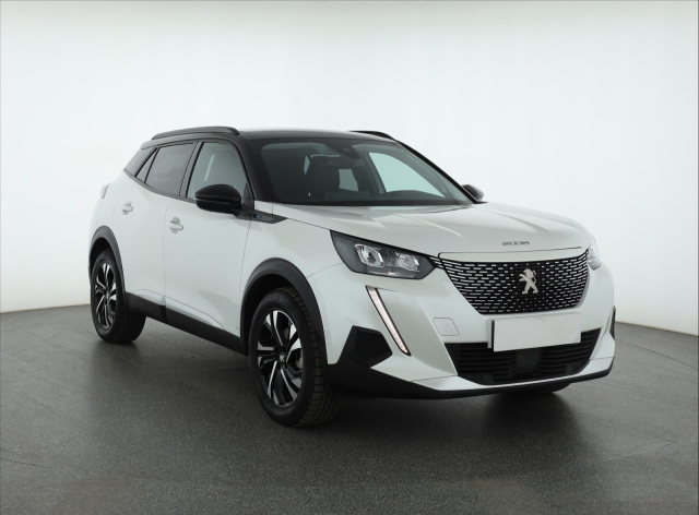 Peugeot e-2008 2022