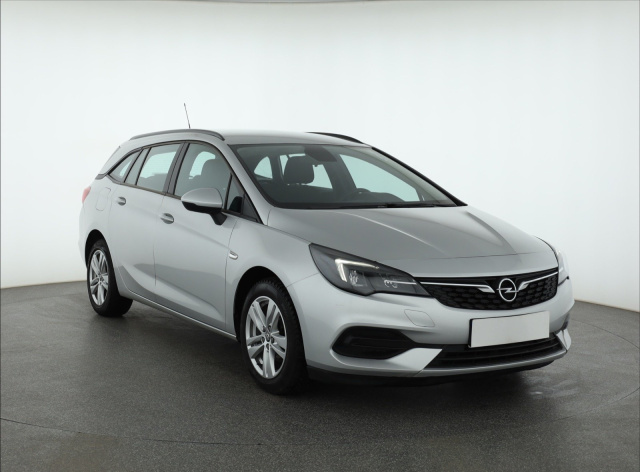 Opel Astra 2021