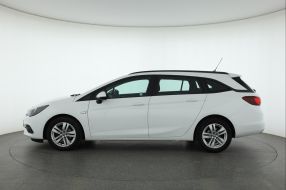 Opel Astra - 2021