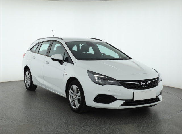 Opel Astra 2021