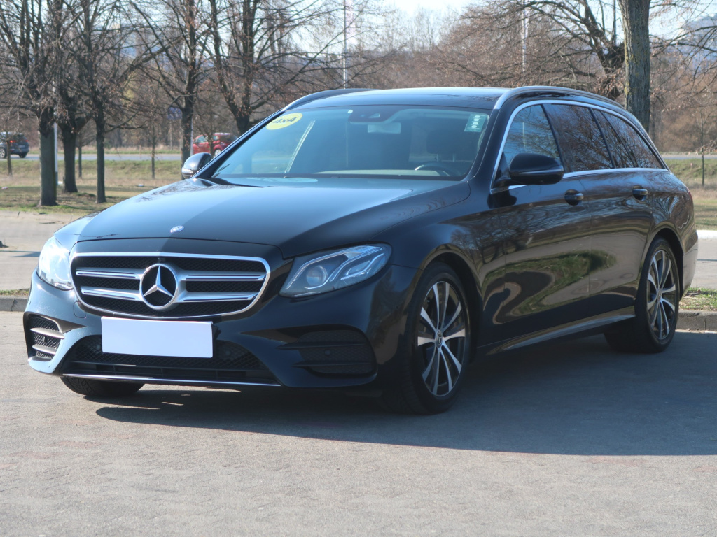 Mercedes-Benz E