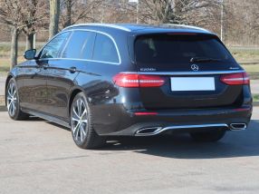 Mercedes-Benz E - 2017