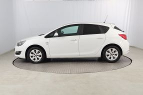 Opel Astra - 2013