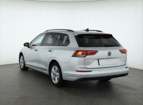 Volkswagen Golf - 2021