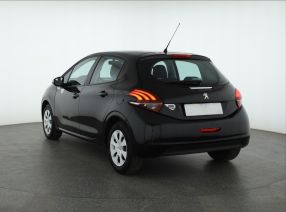 Peugeot 208 - 2015