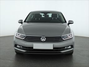 Volkswagen Passat - 2016