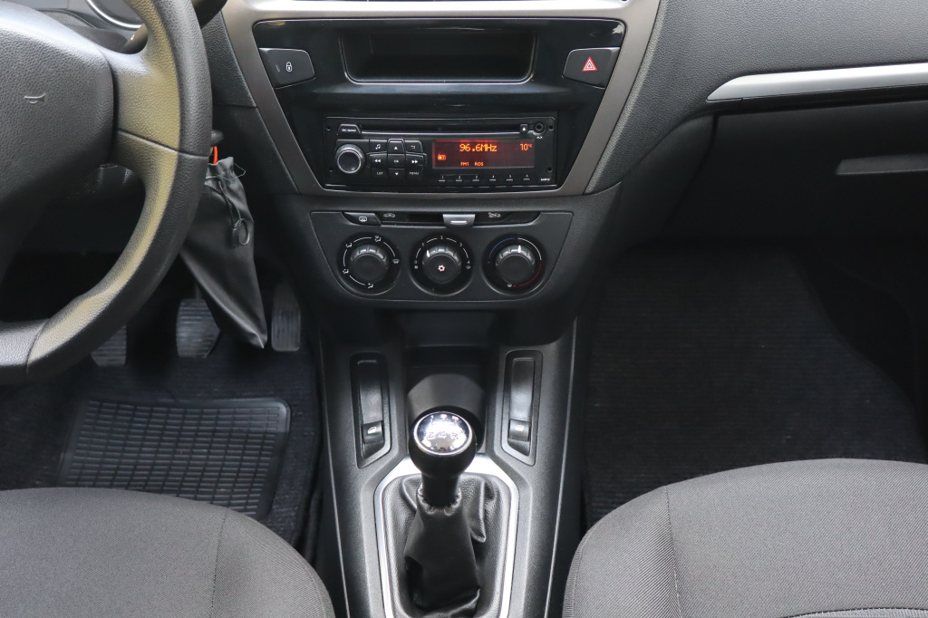 Peugeot 301