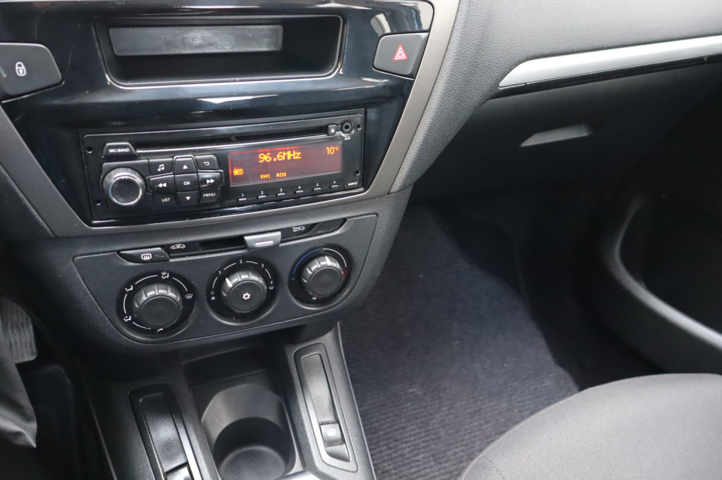 Peugeot 301