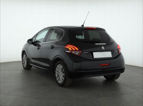 Peugeot 208 - 2016