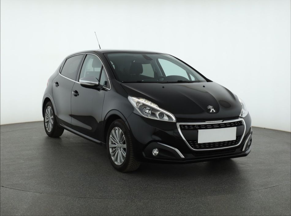 Peugeot 208 - 2016