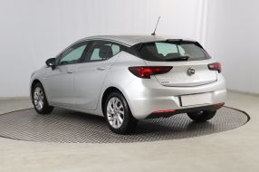 Opel Astra - 2021
