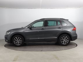 Volkswagen Tiguan - 2020