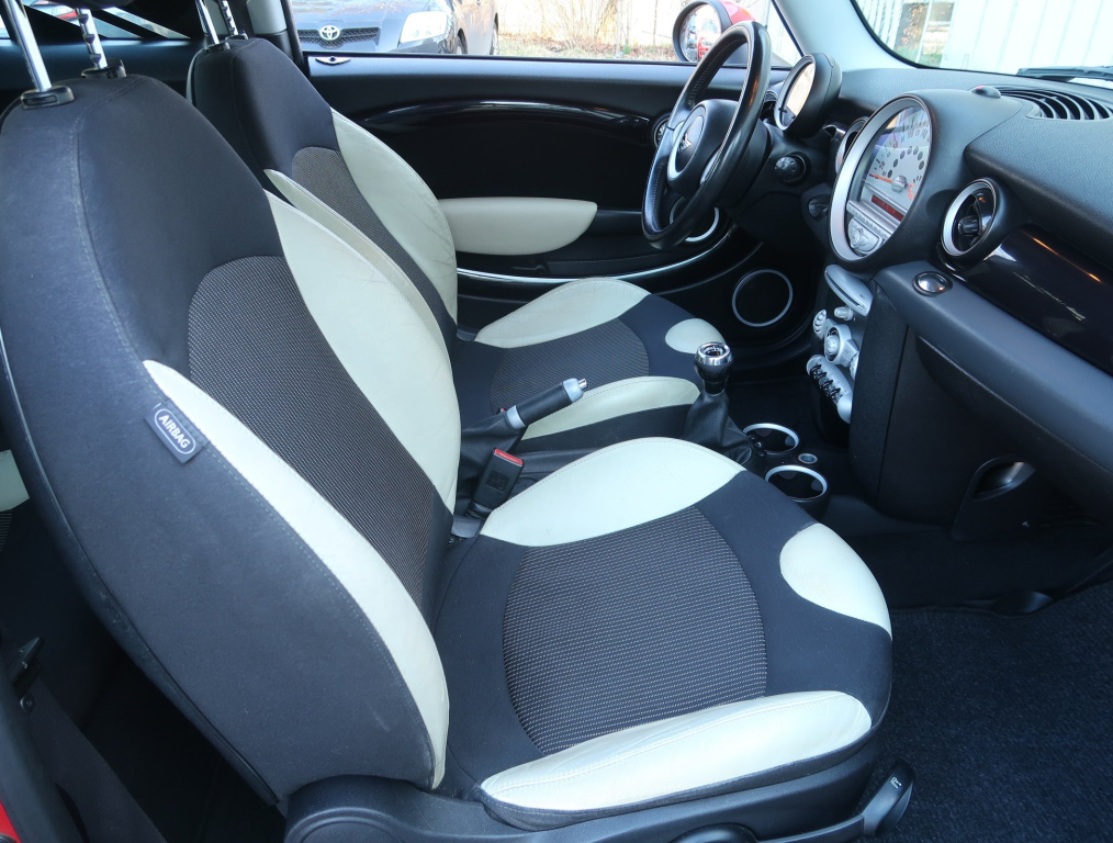 MINI 3-door