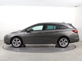 Opel Astra - 2016
