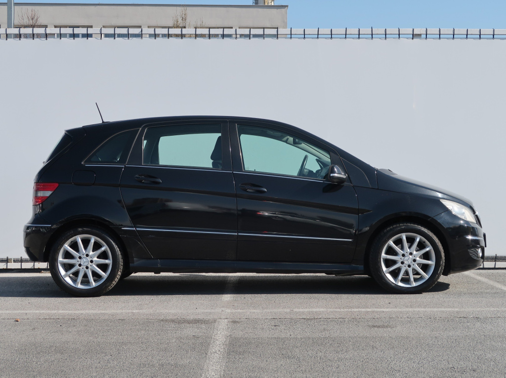 Mercedes-Benz B