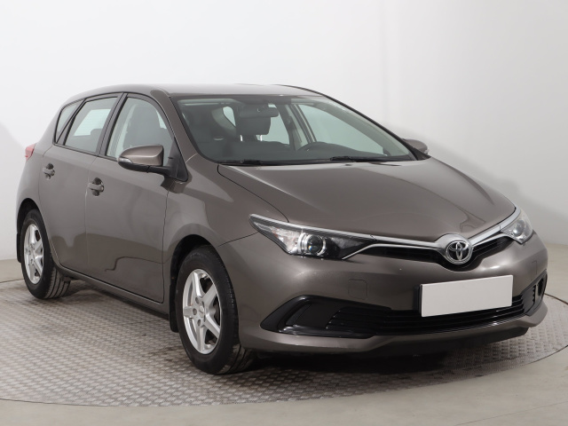 Toyota Auris, 2017