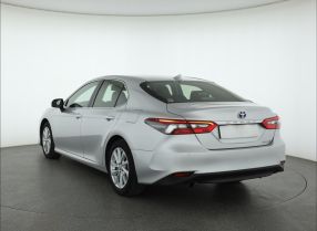 Toyota Camry - 2021