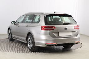 Volkswagen Passat - 2016