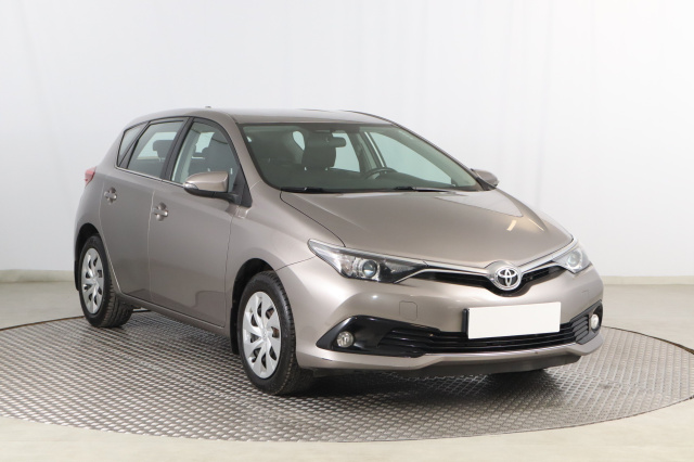 Toyota Auris 2016
