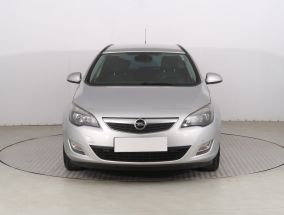 Opel Astra - 2011