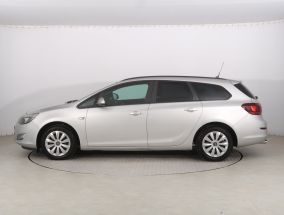 Opel Astra - 2011
